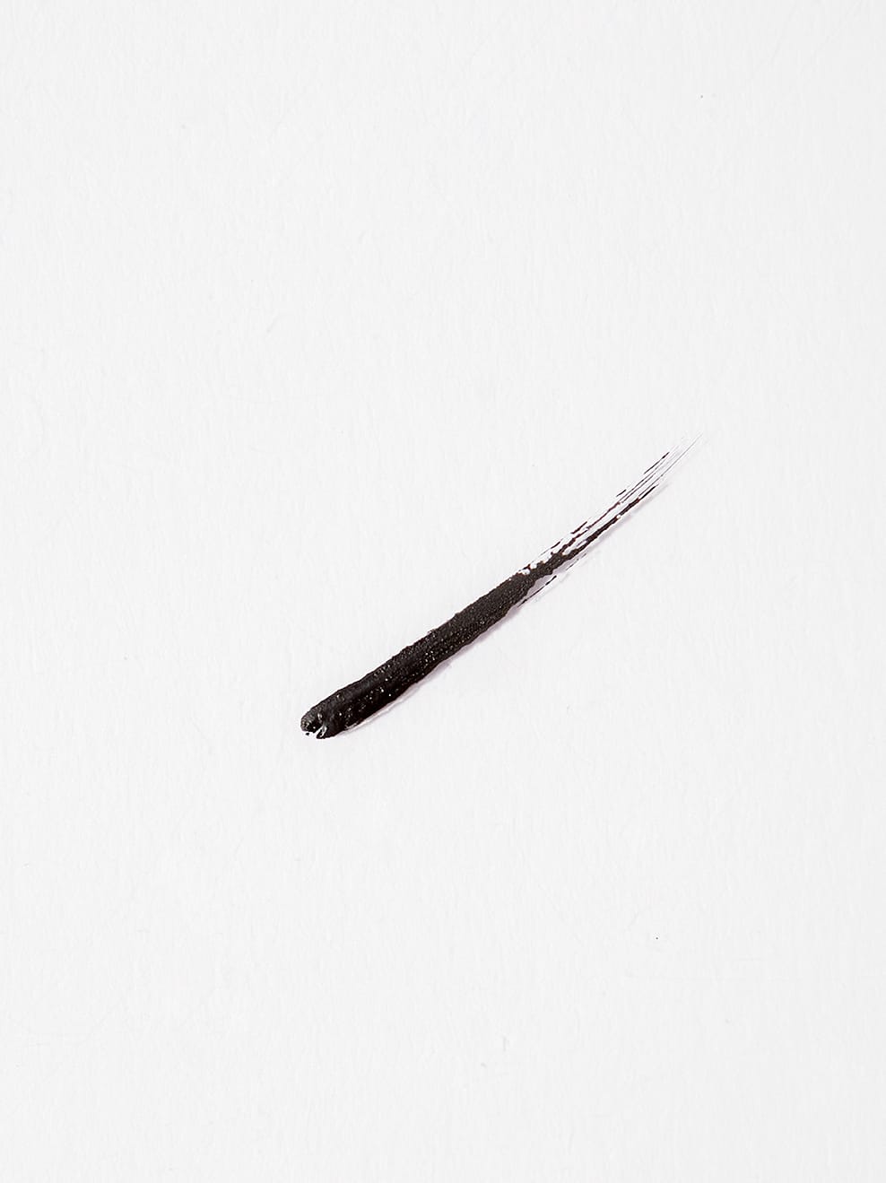 und-gretel-tincte-liquid-eyeliner-veganer-eyeliner-schwarz image 6
