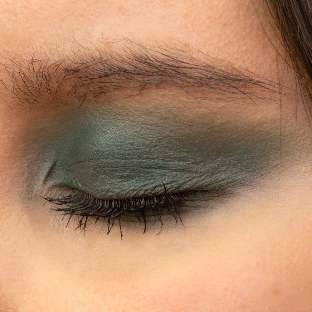 nui-cosmetics-natural-pressed-eyeshadow-12-kanuka-matter-lidschatten-dunkelgr-n image 4