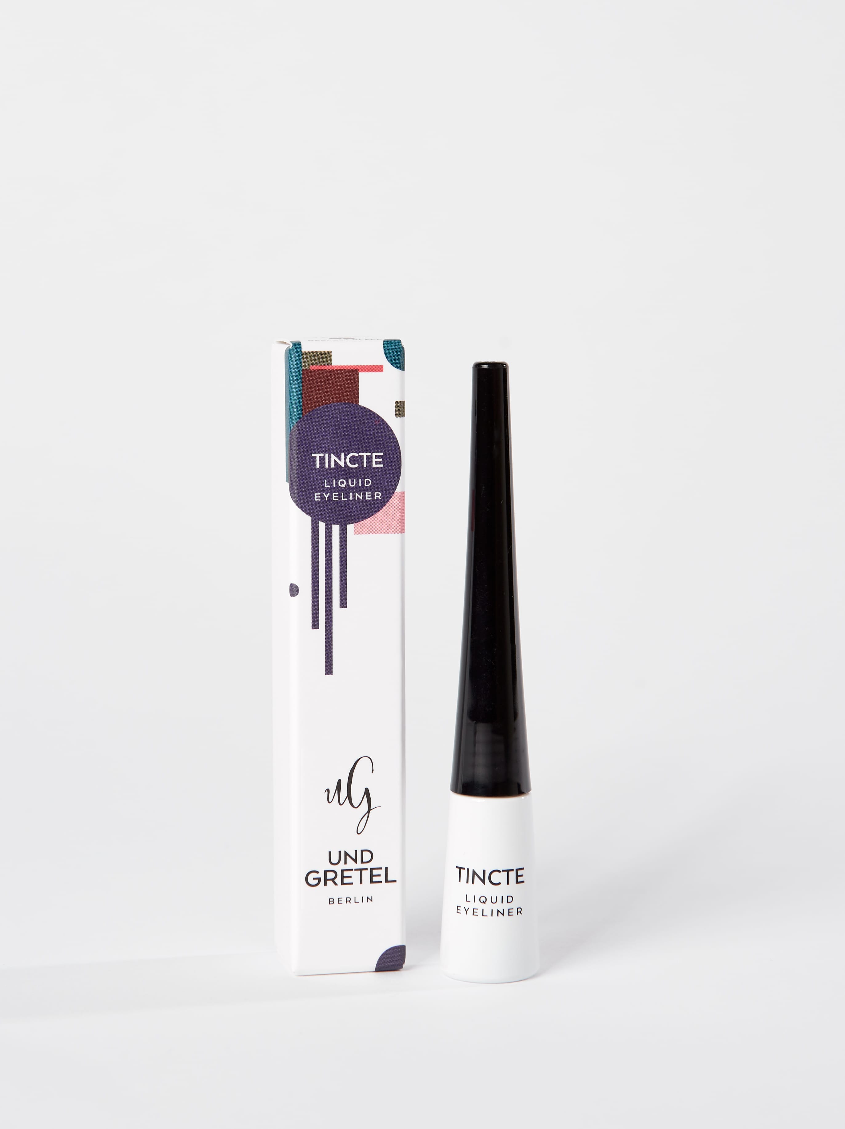 und-gretel-tincte-liquid-eyeliner-veganer-eyeliner-schwarz image 2