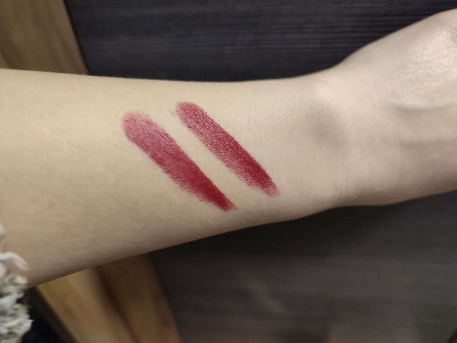 Schöne Farbe, hält mäßig