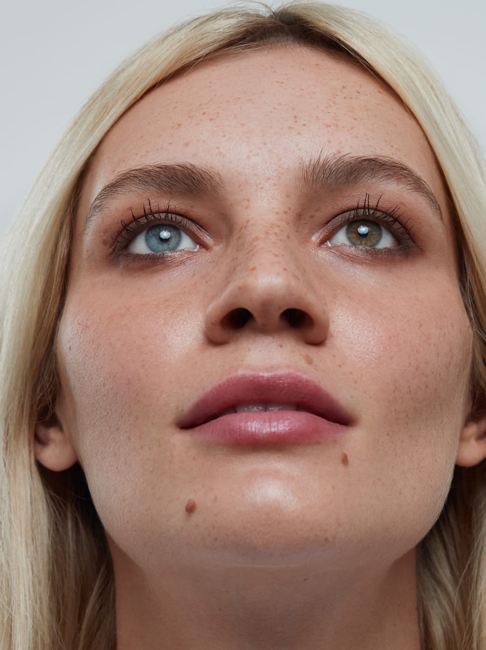und-gretel-imbe-eye-shadow-seidiger-lidschatten-vegan image 4