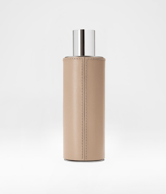 la-bouche-rouge-paris-nude-l-extrait-de-parfum-parfumextrakt-seidig-pudrig image 2