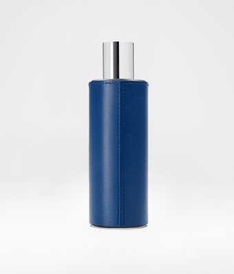 la-bouche-rouge-paris-bleu-parfumextrakt-100-ml-im-lederflakon image 2