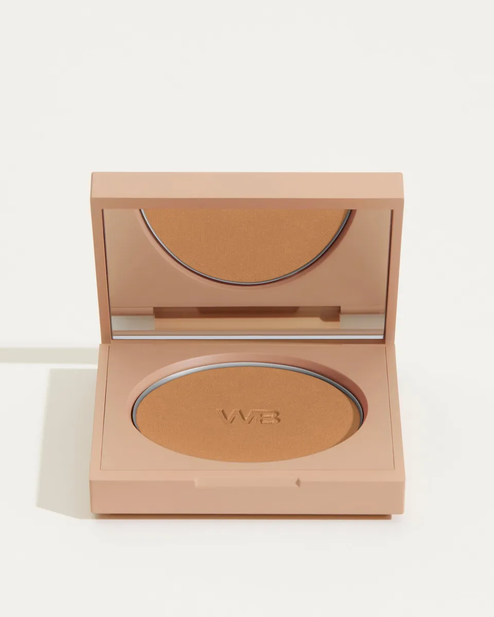 wonderblush-le-h-le-bronzing-powder-matter-bronzer image 1
