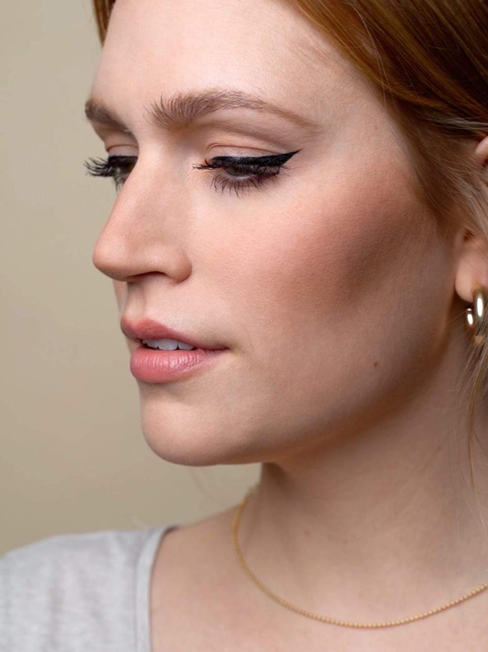 und-gretel-tincte-liquid-eyeliner-veganer-eyeliner-schwarz image 5