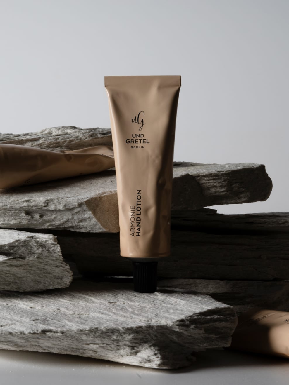und-gretel-armonie-handcreme-vegane-handlotion image 2