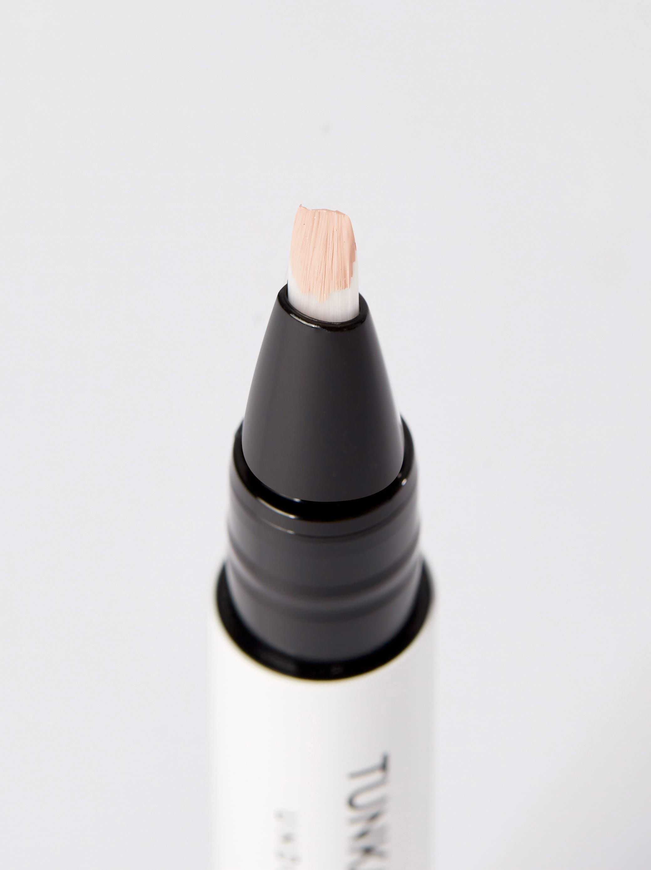 und-gretel-tunkal-concealer-outlet-pflegender-abdeckstift image 6