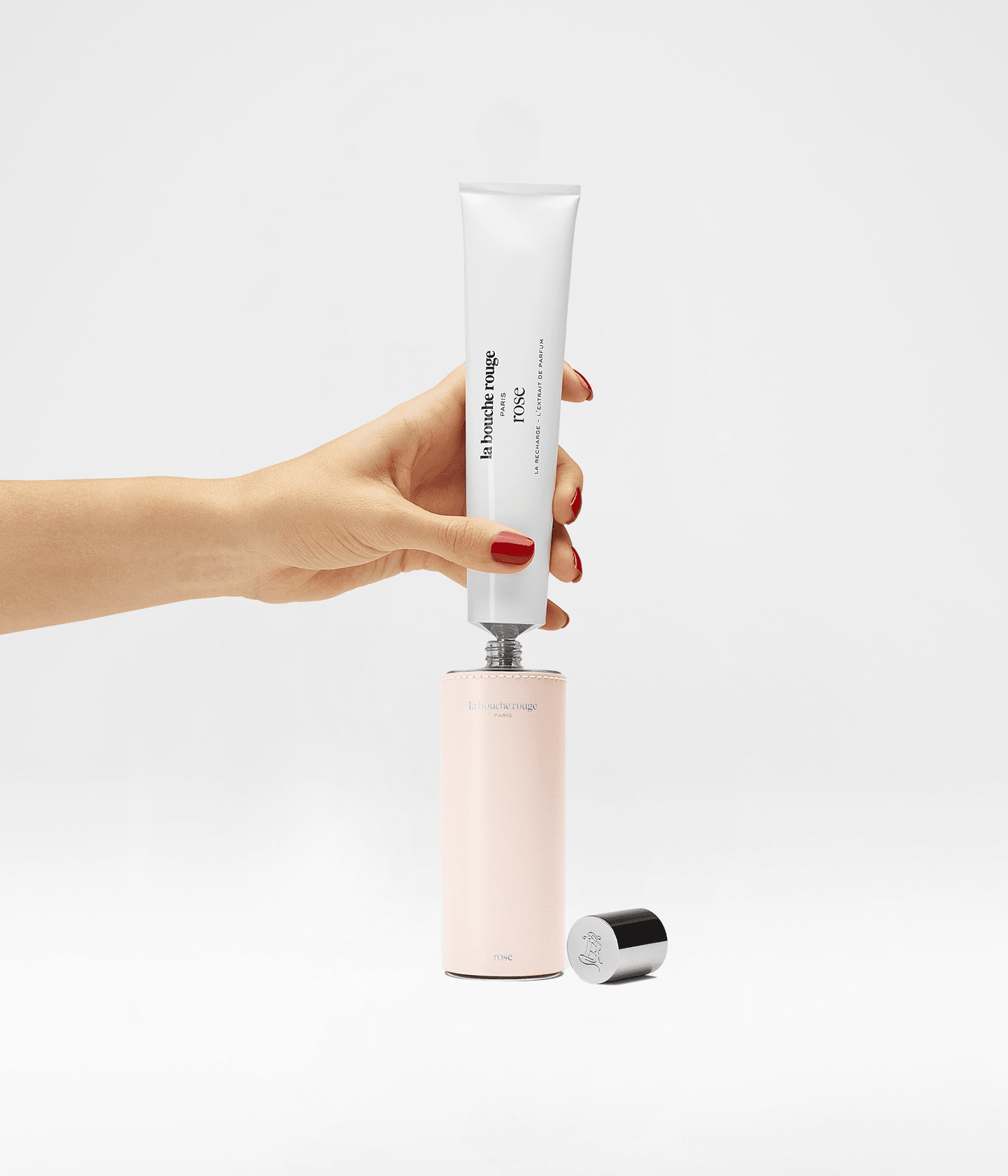 la-bouche-rouge-paris-rose-the-perfume-duo-bundle-parfum-extrait image 4