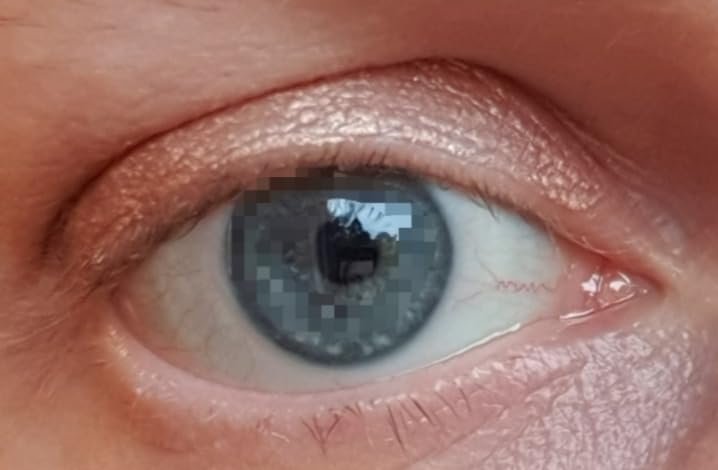 Hübsch, aber etwas Glitzerfallout