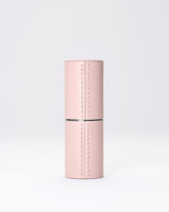 la-bouche-rouge-paris-rose-l-extrait-de-parfum-100-ml-parfumextrakt-im-lederflak image 5