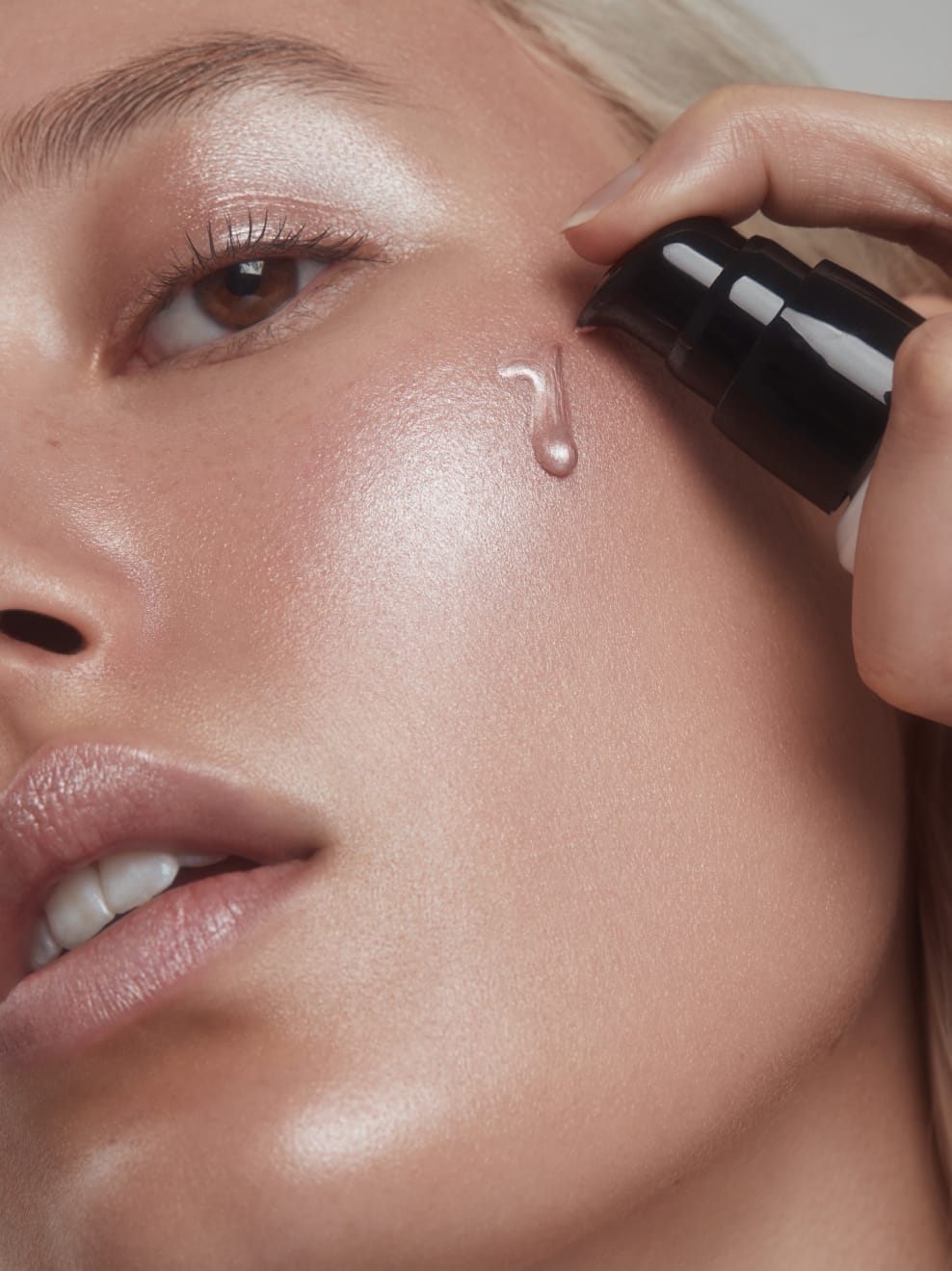 und-gretel-vlitter-liquid-highlighter image 2